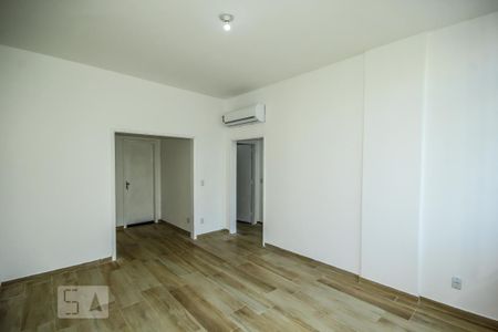 Apartamento à venda com 79m², 2 quartos e sem vagaSala