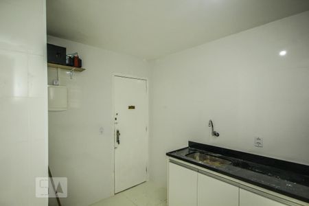 Apartamento à venda com 79m², 2 quartos e sem vagaCozinha