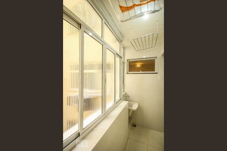 Apartamento à venda com 79m², 2 quartos e sem vagaÁrea de Serviço