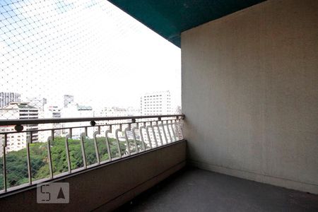Varanda de apartamento para alugar com 3 quartos, 266m² em República, São Paulo
