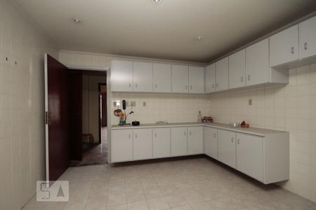 Apartamento para alugar com 266m², 3 quartos e 1 vagaCozinha