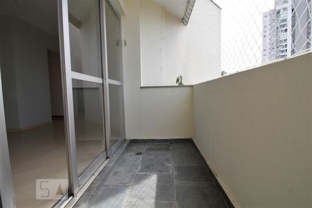Varanda de apartamento à venda com 2 quartos, 68m² em Vila Andrade, São Paulo