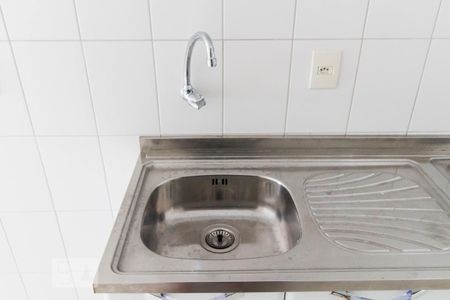 Cozinha de kitnet/studio para alugar com 1 quarto, 27m² em Centro Histórico, Porto Alegre