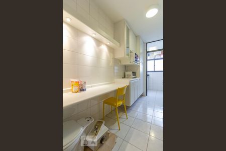 Apartamento à venda com 74m², 2 quartos e 2 vagas Apartamento à venda com 74m², 2 quartos e 2 vagasCozinha