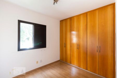 Apartamento à venda com 78m², 3 quartos e 1 vagaQuarto 2