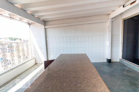 Casa à venda com 260m², 3 quartos e 2 vagasQuintal