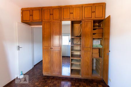 Casa à venda com 260m², 3 quartos e 2 vagasSuíte