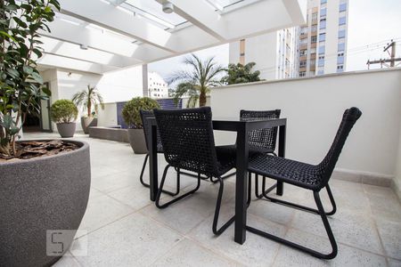 Apartamento para alugar com 44m², 1 quarto e 1 vagaSalão de Festas - Externo