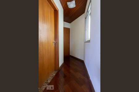 Apartamento à venda com 100m², 3 quartos e 1 vagaCorredor