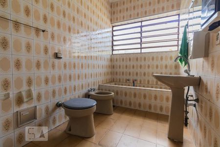 Banheiro de casa para alugar com 4 quartos, 170m² em Cidade Monções, São Paulo