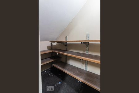 Dispensa de casa para alugar com 4 quartos, 170m² em Cidade Monções, São Paulo