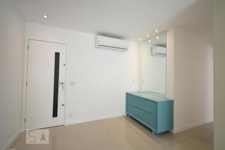 Sala  de apartamento para alugar com 3 quartos, 82m² em São Domingos, Niterói