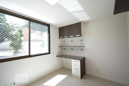 Suíte  de apartamento para alugar com 3 quartos, 82m² em São Domingos, Niterói