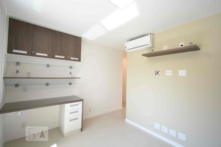 Suíte  de apartamento para alugar com 3 quartos, 82m² em São Domingos, Niterói