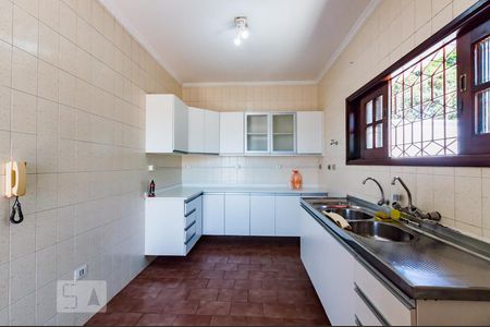 Casa à venda com 240m², 4 quartos e 4 vagasAndar Térreo - Cozinha