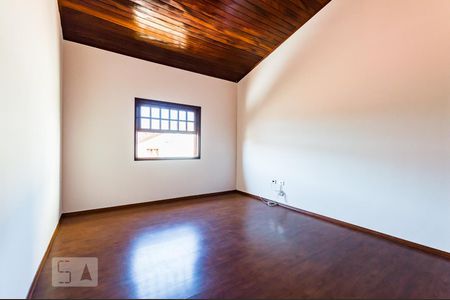 Casa à venda com 240m², 4 quartos e 4 vagasQuarto 2