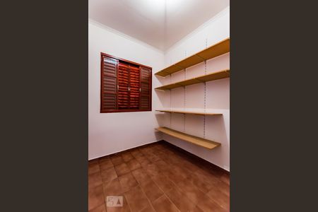 Casa à venda com 240m², 4 quartos e 4 vagasQuarto de Serviço