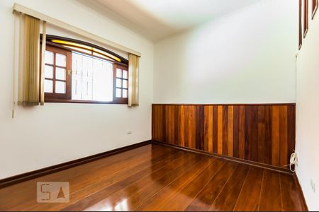 Sala de TV de casa à venda com 4 quartos, 240m² em Nova Campinas, Campinas