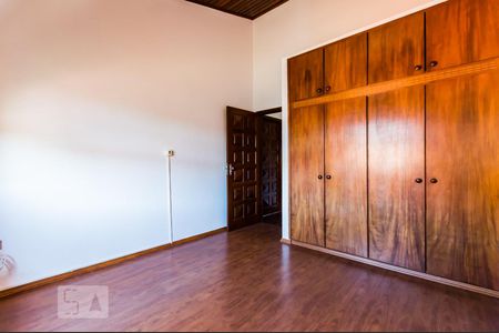 Casa à venda com 240m², 4 quartos e 4 vagasQuarto 1