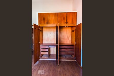 Casa à venda com 240m², 4 quartos e 4 vagasQuarto 1