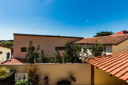 Casa à venda com 240m², 4 quartos e 4 vagasVista