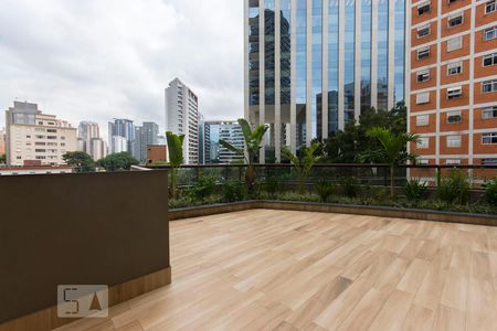 Apartamento para alugar com 100m², 1 quarto e 2 vagas Apartamento para alugar com 100m², 1 quarto e 2 vagasVaranda