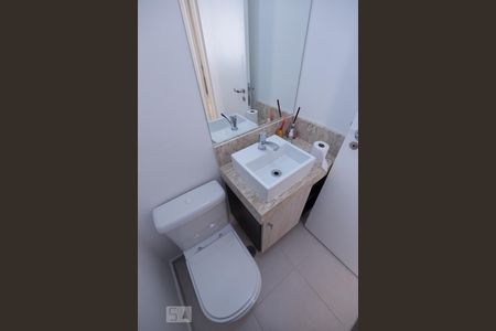 Lavabo de apartamento à venda com 3 quartos, 100m² em Água Branca, São Paulo
