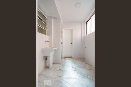 Apartamento à venda com 104m², 2 quartos e 1 vagaárea de serviço