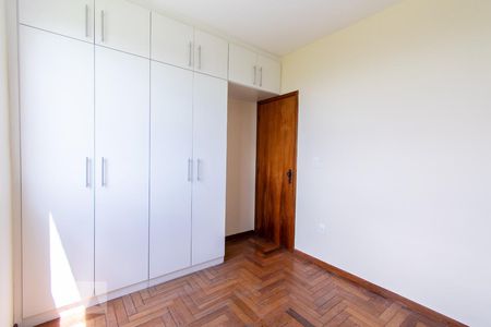 Quarto 1 de apartamento para alugar com 3 quartos, 95m² em Ouro Preto, Belo Horizonte