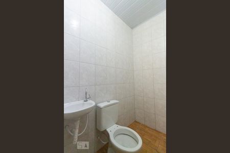 Banheiro de casa para alugar com 1 quarto, 60m² em Vila Califórnia, São Paulo