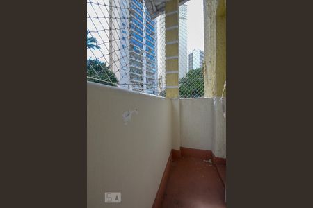 Casa para alugar com 100m², 2 quartos e sem vagaVaranda