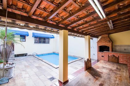Casa à venda com 160m², 2 quartos e 3 vagasPiscina e Churrasqueira