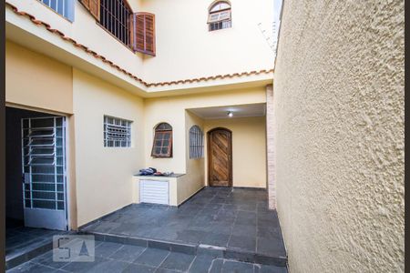 Casa à venda com 160m², 2 quartos e 3 vagasQuintal / Garagem