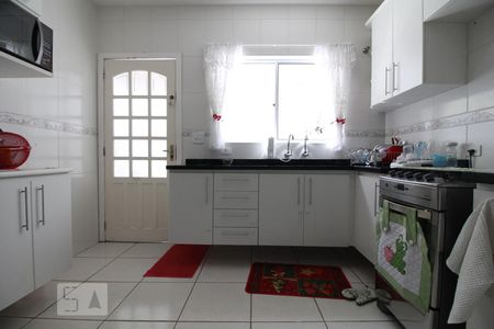 Casa para alugar com 116m², 3 quartos e 2 vagasCozinha