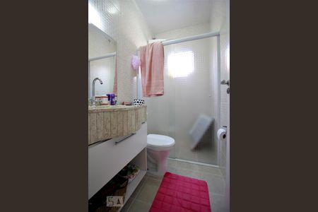 Casa para alugar com 116m², 3 quartos e 2 vagasBanheiro da suíte