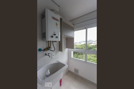 Área de serviço de apartamento para alugar com 2 quartos, 54m² em Tristeza, Porto Alegre