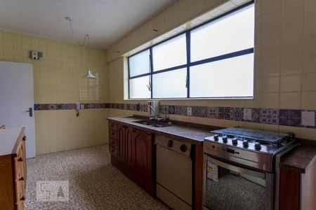 Apartamento para alugar com 157m², 3 quartos e 1 vagaCozinha