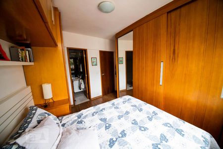 Suíte de apartamento à venda com 2 quartos, 70m² em Santa Rosa, Niterói