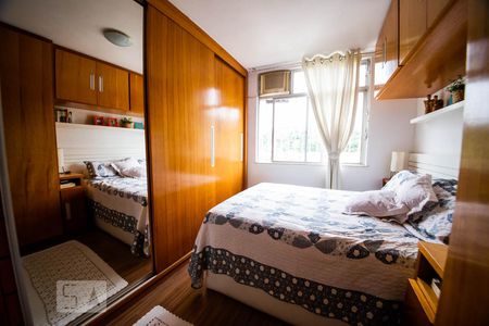 Suíte de apartamento à venda com 2 quartos, 70m² em Santa Rosa, Niterói
