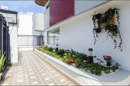 Área de Circulação de apartamento para alugar com 2 quartos, 93m² em Vila Gilda, Santo André