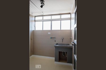 Apartamento à venda com 96m², 2 quartos e 1 vagaÁrea de Serviço