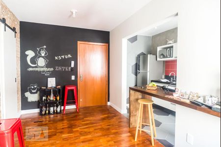 Apartamento à venda com 40m², 1 quarto e 1 vaga Apartamento à venda com 40m², 1 quarto e 1 vagaSala