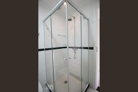 Box blindex de apartamento para alugar com 3 quartos, 120m² em Tijuca, Rio de Janeiro