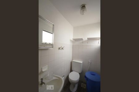 Apartamento para alugar com 68m², 2 quartos e 1 vaga Apartamento para alugar com 68m², 2 quartos e 1 vagaBanheiro