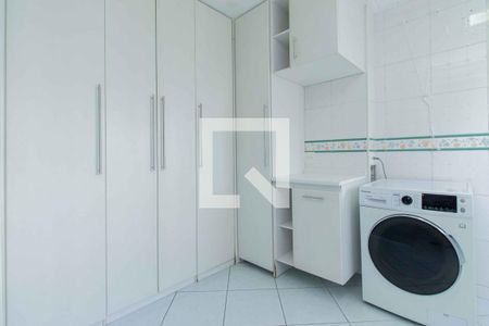 Apartamento para alugar com 138m², 3 quartos e 1 vagaÁrea de Serviço