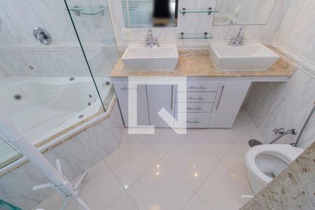 Apartamento para alugar com 138m², 3 quartos e 1 vagaBanheiro da Suíte