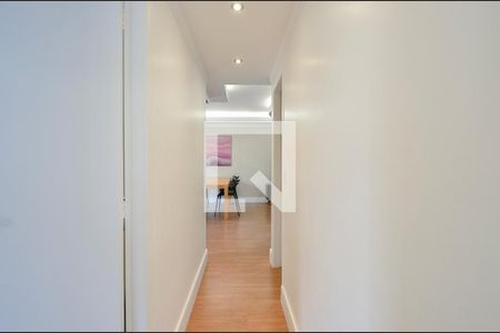 Apartamento à venda com 85m², 3 quartos e 2 vagasCorredor