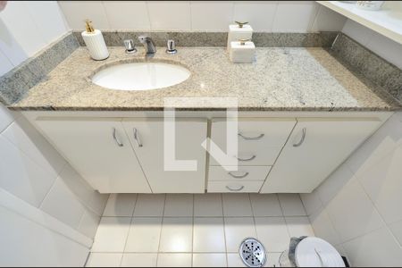 Apartamento à venda com 85m², 3 quartos e 2 vagasBanheiro da Suíte