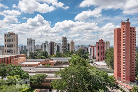 Apartamento para alugar com 222m², 4 quartos e 3 vagas Apartamento para alugar com 222m², 4 quartos e 3 vagasVista do Quarto 1