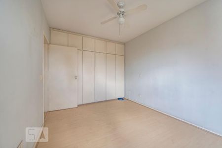 Apartamento para alugar com 222m², 4 quartos e 3 vagas Apartamento para alugar com 222m², 4 quartos e 3 vagasQuarto 2